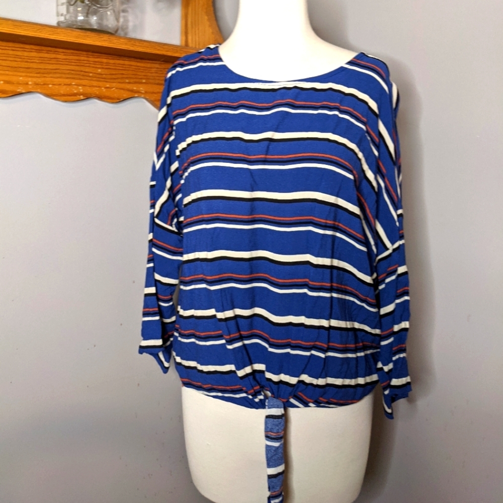 Retro tie top